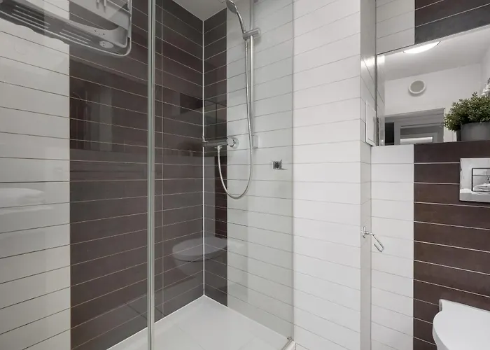 Apartamento Air Conditioned In Center With Parking By Renters Wrocław