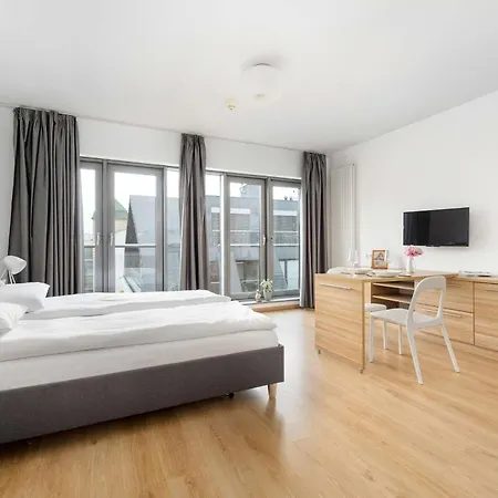 Air Conditioned In Center With Parking By Renters شقة فروتسواف