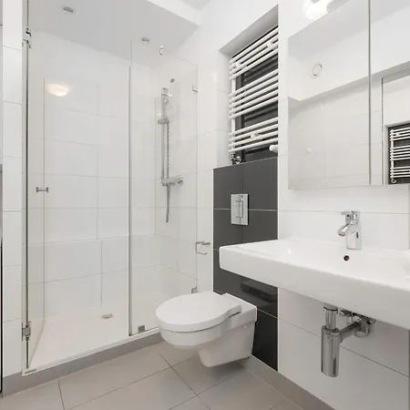 Air Conditioned In Center By Renters