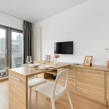Air Conditioned In Center By Renters Appartamento *