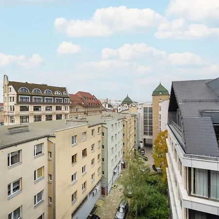 Air Conditioned In Center By Renters Breslavia