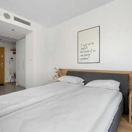 Appartamento Air Conditioned In Center By Renters